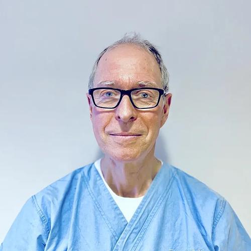 Profilbilde av anestesilege Arne Jan Petersen
