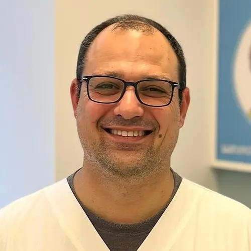 Profilbilde av tannlege Michalis Mouyiasis