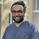 Profilbilde av tannlege Adel Khairy